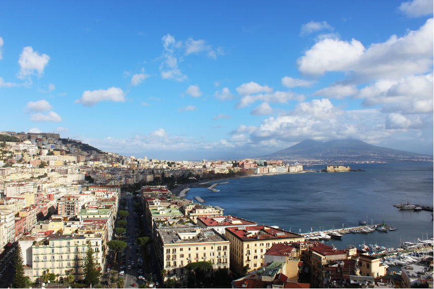 Where to go to the beach near Naples: discover the best spots