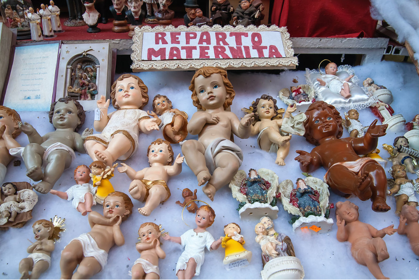 Christmas in Italy: the magic of the Nativity scenes in Naples